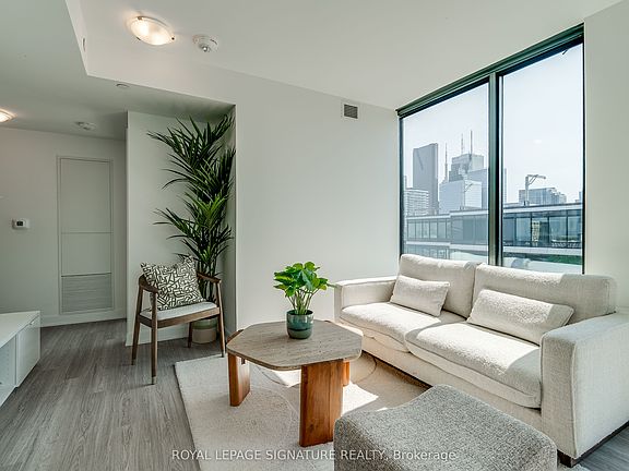 5th image of 47 Mutual St #3103