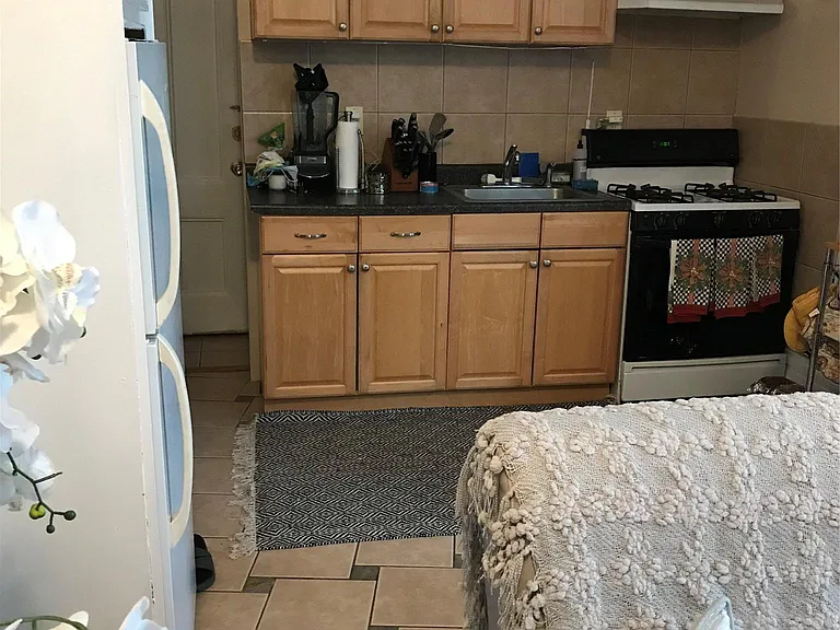 36 South St — Photo 1