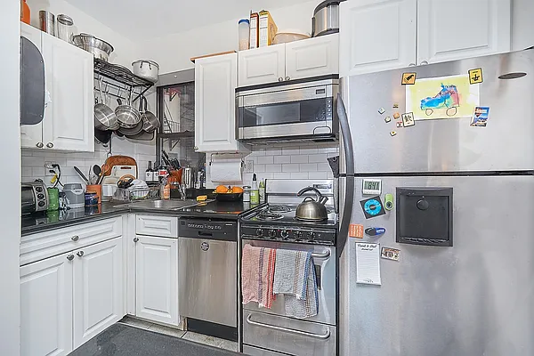 Rented by Keller Williams NYC | media 15