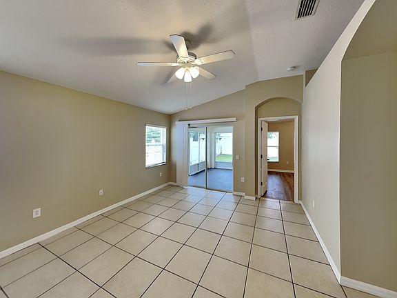 5th image of 712 Cristelle Jean Dr