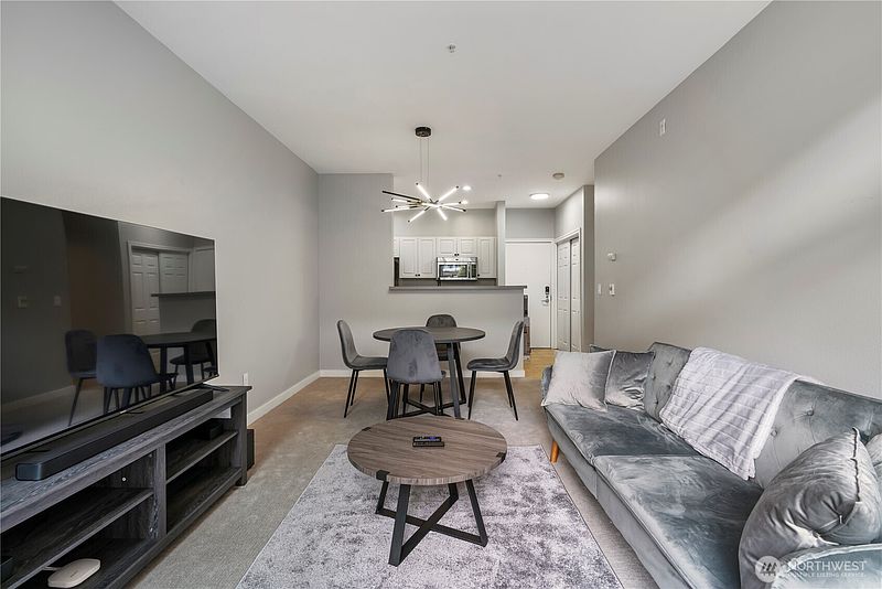 3rd image of 2415 2nd Avenue #448