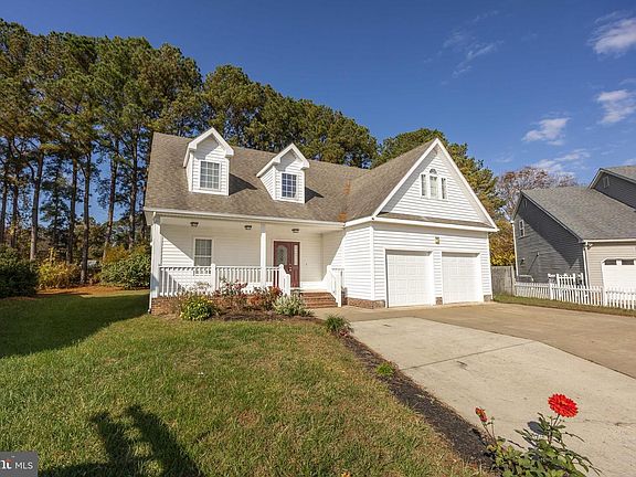 2nd image of 1403 E Upland Dr