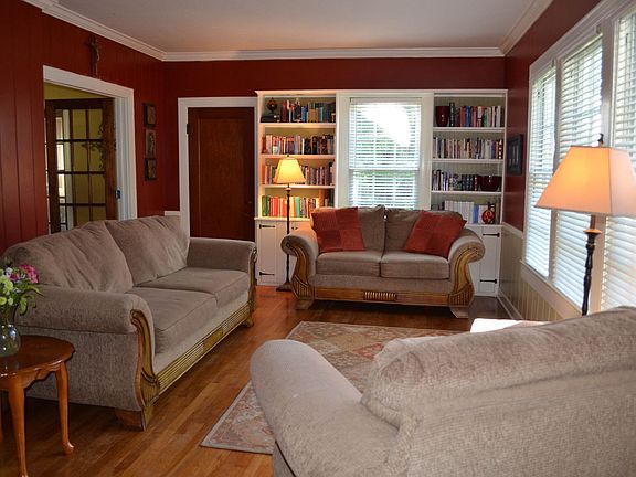 5th image of 639 8th St