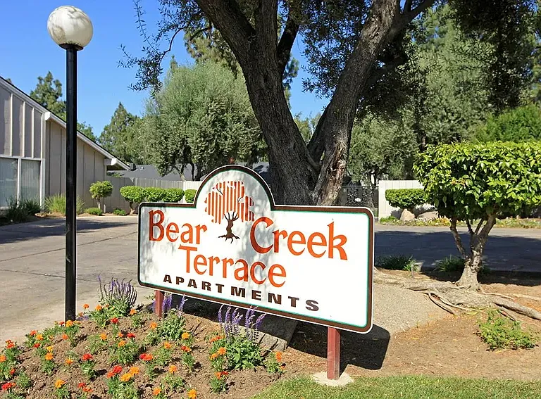 Bear Creek Manor/Bear Creek Terrace — Photo 19