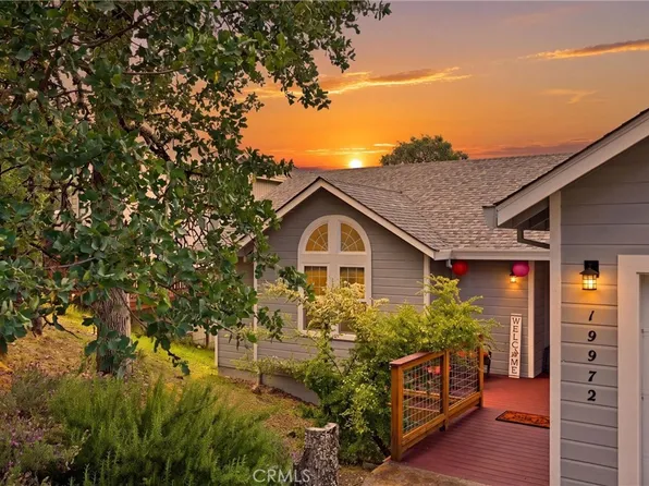 19972 Jigsaw Rd, Hidden Valley Lake, CA 95467