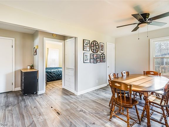3rd image of 2841 Highland Ave