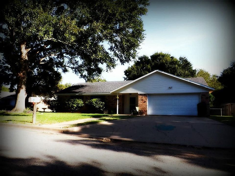 1st image of 1203 Tracye Lee Dr