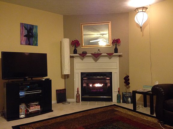 3rd image of 200 Barrington Way