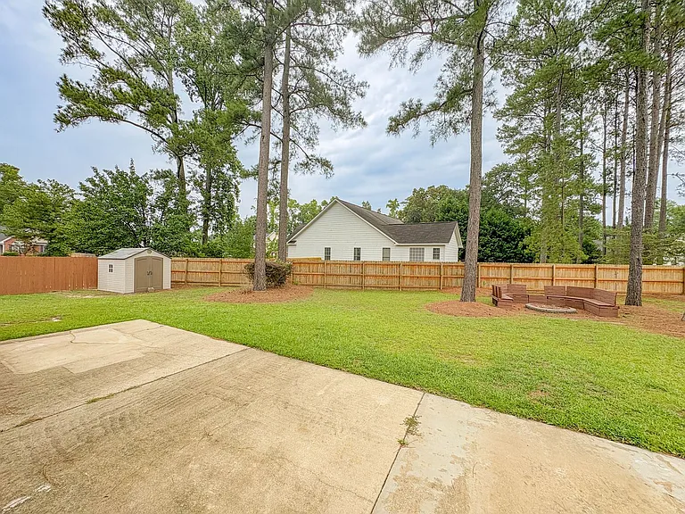 3426 Broomsgrove Dr — Photo 18