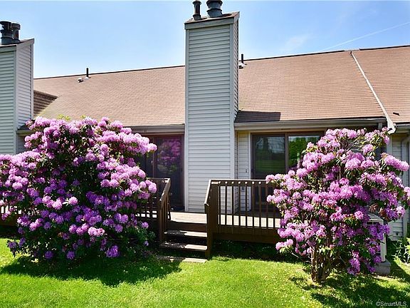 2nd image of 60 Butternut Ln #60