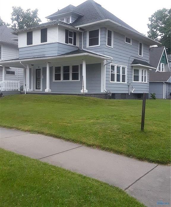 1st image of 304 Kenilworth Ave