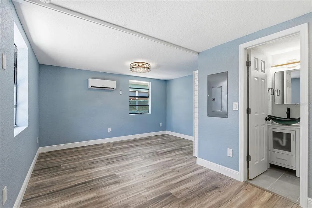 Studio, 1.0 bath, 600 sqft, $1,650 — Photo 4