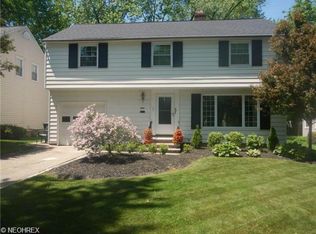 1186 Croyden Rd, Lyndhurst, OH 44124