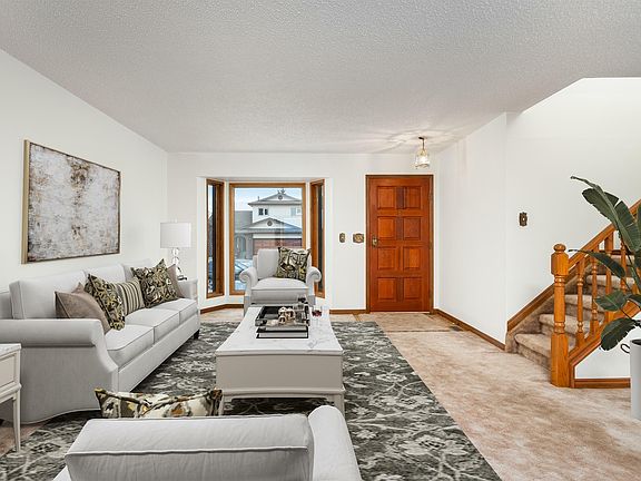 3rd image of 7921 152b Ave NW