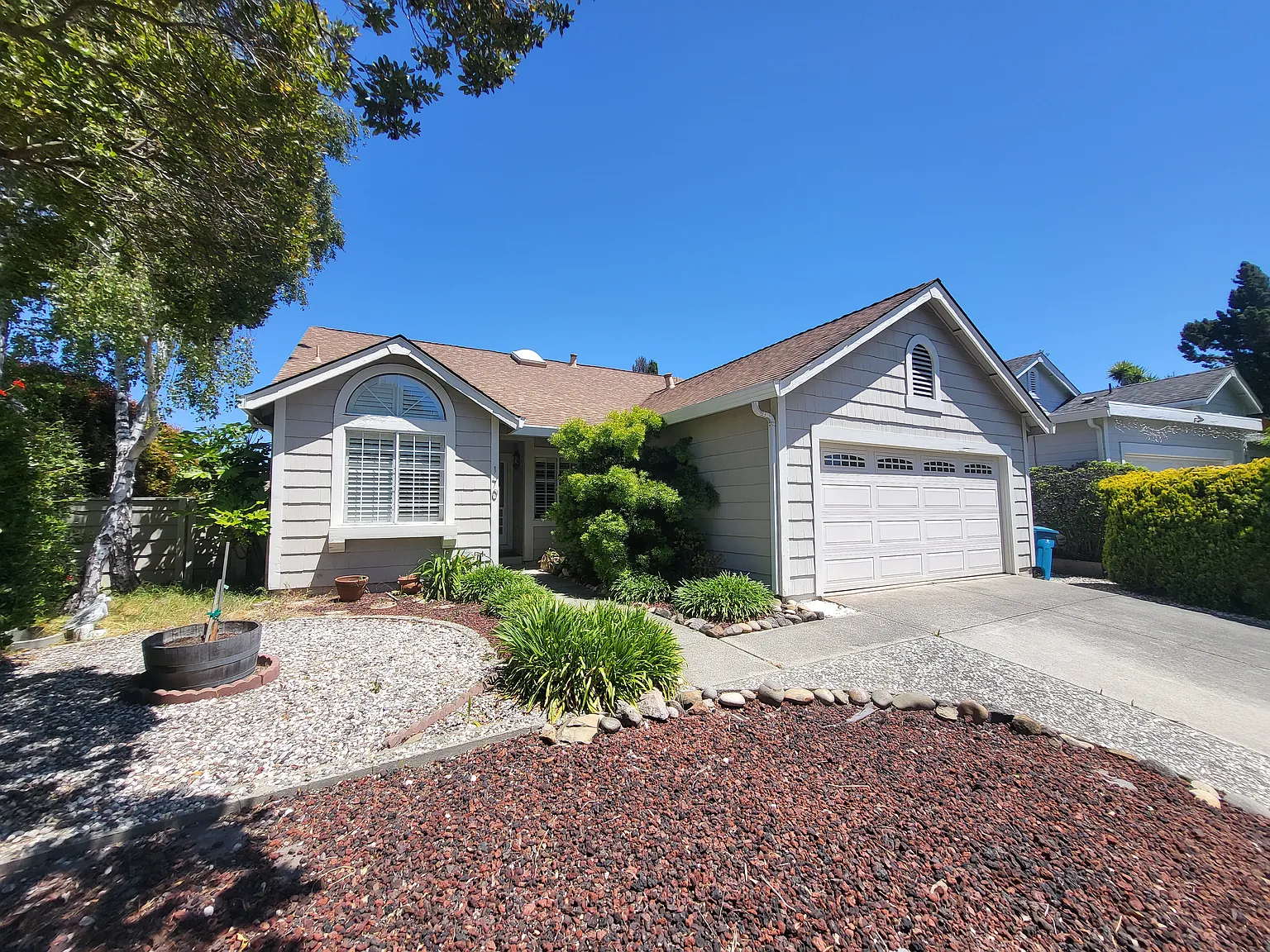 3 bed, 1626 sqft, $3,150 — Photo 2