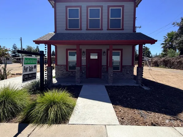 915 E G St, Oakdale, CA 95361