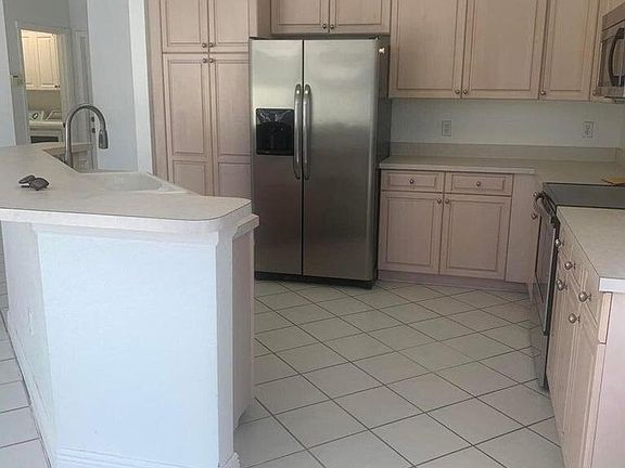 3rd image of 2087 Chagall Cir