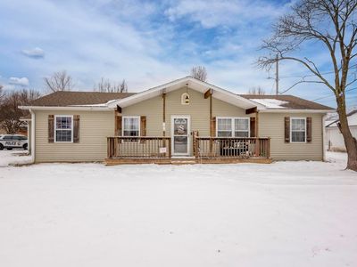100 Stable Dr, Carterville, IL, 62918