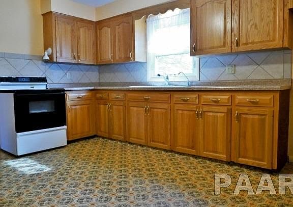 5th image of 3206 N North St