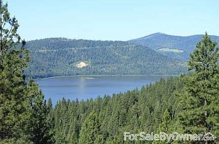 Beautiful View of Lake Coeur d' Alene
