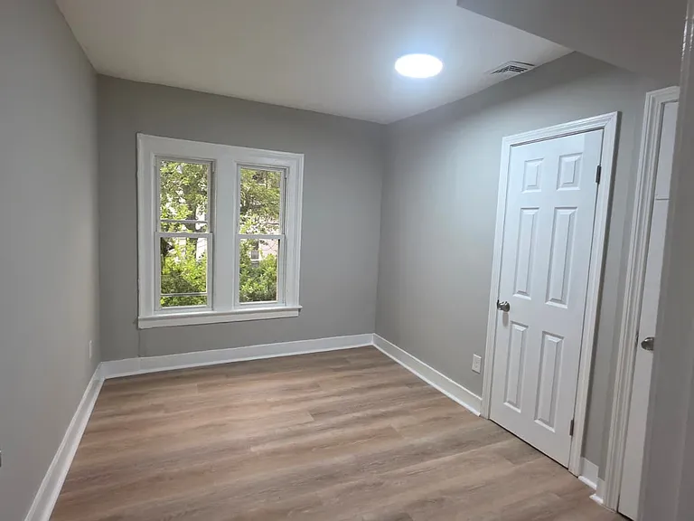 431 Greenwich Ave #2 — Photo 9