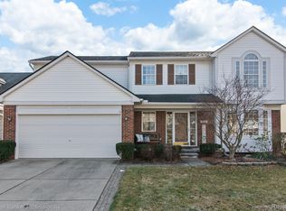 3084 River Meadow Cir, Canton, MI 48188