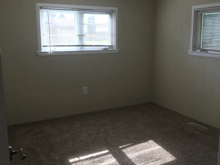 86 Forthton Dr — Photo 11