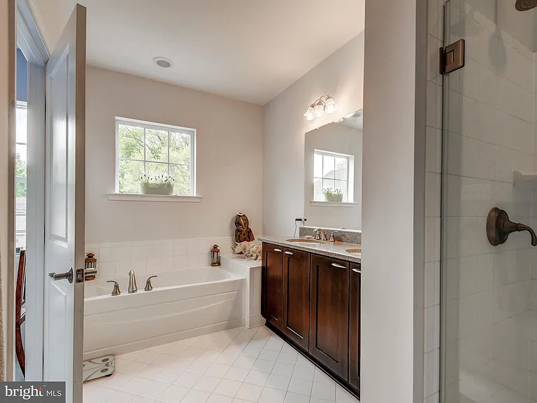 124 Meridian Ln — Photo 24