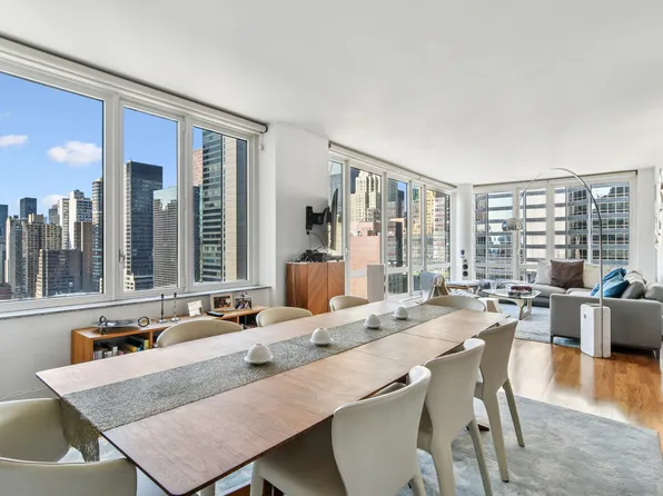 250 East 53rd Street image 5 of 13