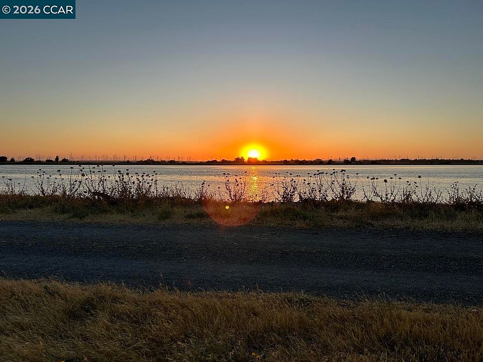 1st image of 1 Bradford Island Rd