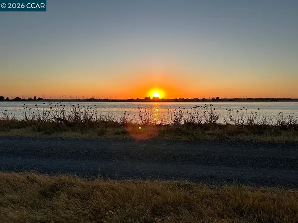 1 Bradford Island Rd, Oakley, CA 94561