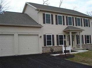 5695 Aspen Ln, Enola, PA 17025