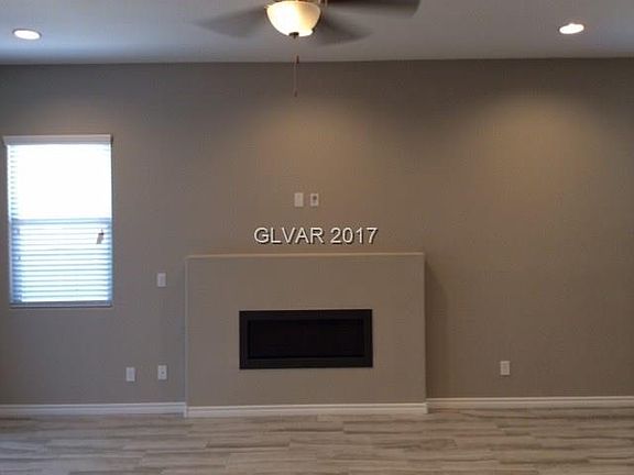 2nd image of 401 Honeybrush Ave