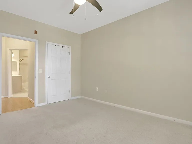 2301 25th St S #4-412 — Photo 14