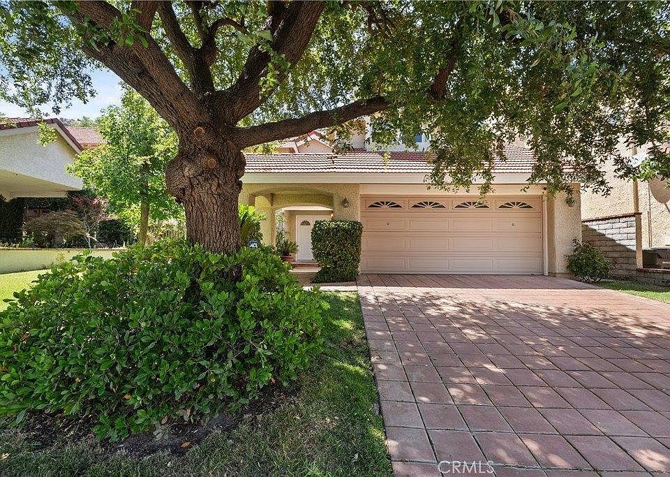 1st image of 25363 Irving Ln