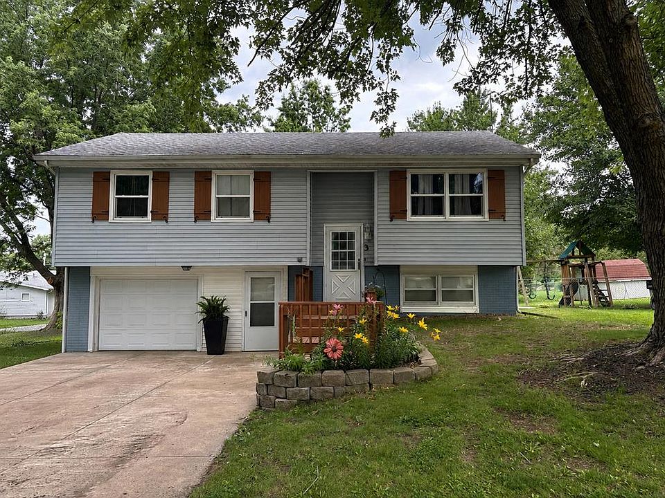 1st image of 3 Drake Dr