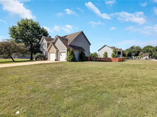 18201 E 51st Street Ct S, Independence, MO 64055