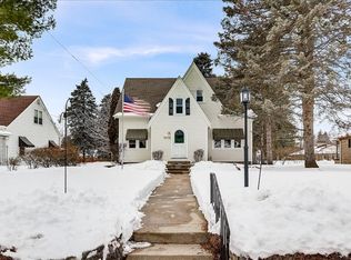 3418 Elmwood Dr N, Elmwood Park, WI 53405