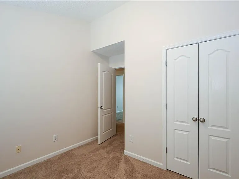 7705 Commerce Ct — Photo 26
