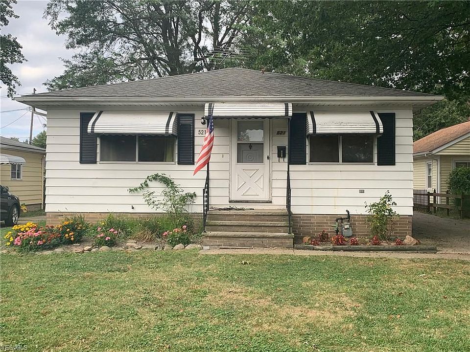 1st image of 521 E 332nd St