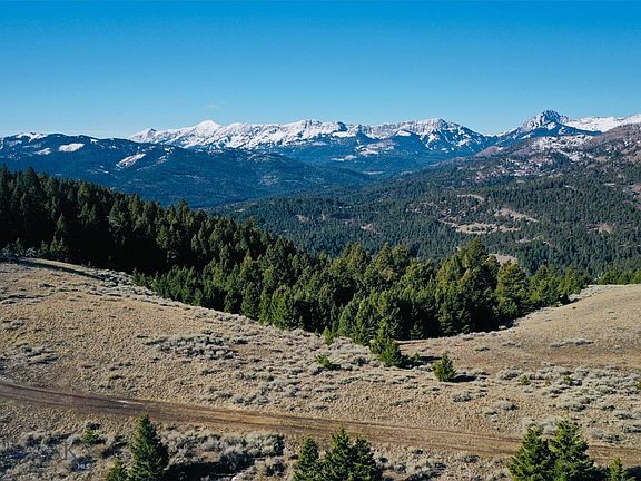 2nd image of 7 Battle Ridge Rnch