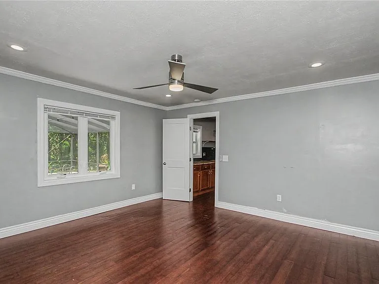 1916 SE 14th Ave — Photo 23