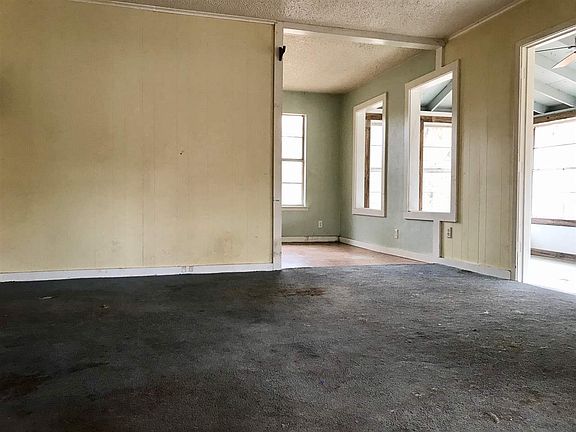 2nd image of 199 Carol Anne Dr