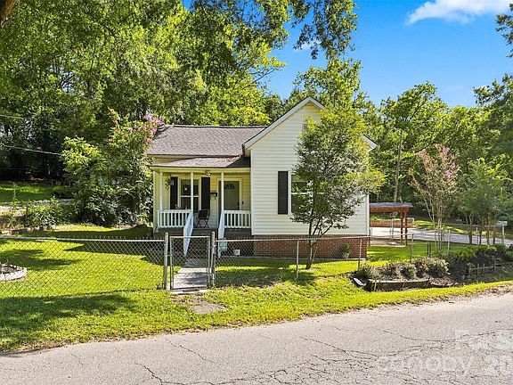 2nd image of 1143 9th St