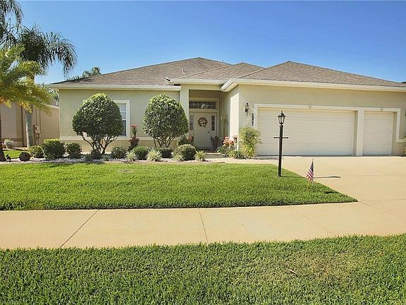 2nd image of 3733 Westover Cir