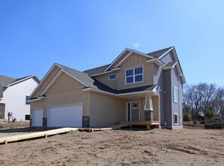 5801 Edgewater Dr, Savage, MN 55378