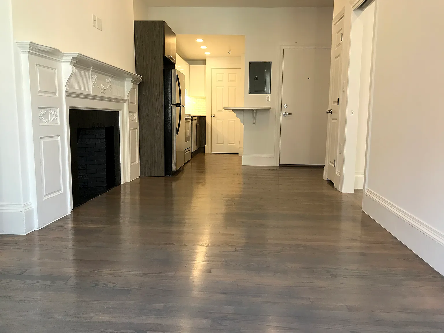 1 bed, 527 sqft, $3,100 — Photo 2