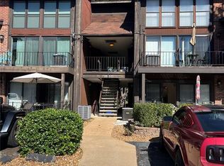 1057 Mersey Bend Dr APT C, Saint Louis, MO 63129