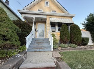 376 Barclay St, Perth Amboy, NJ 08861