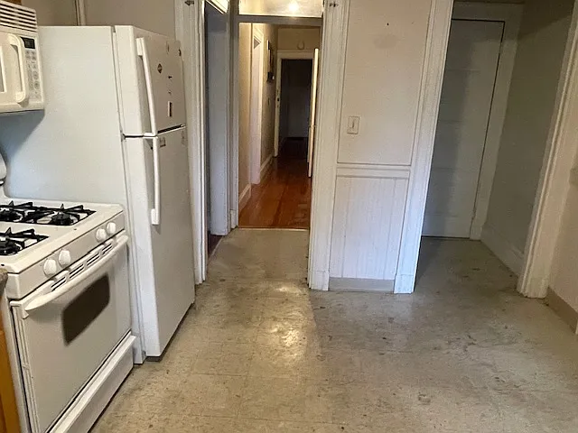 73 Dana St #3R — Photo 4